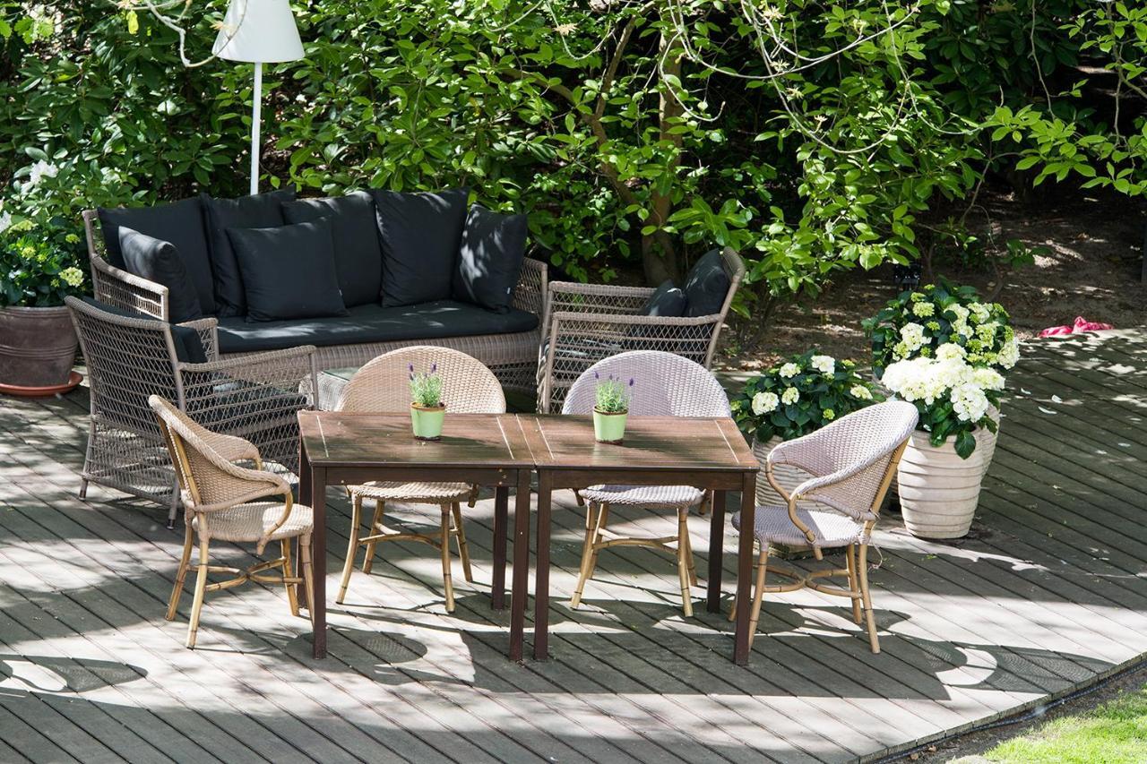 Privathotel Lindtner Hamburk Exteriér fotografie Garden furniture